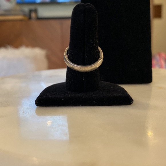 John 4:16 Ring - Picture 2 of 5